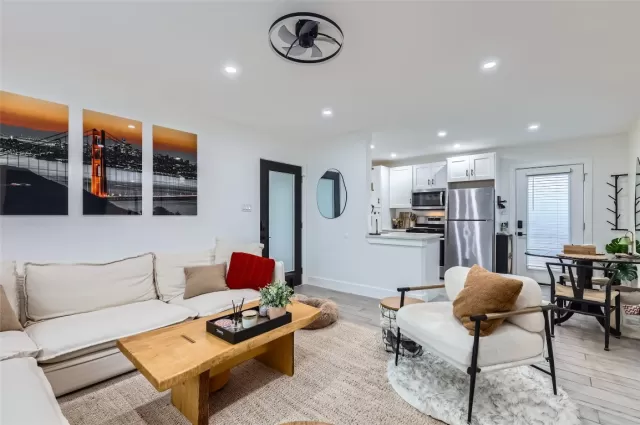 MLS: 7046738 Condo For Sale