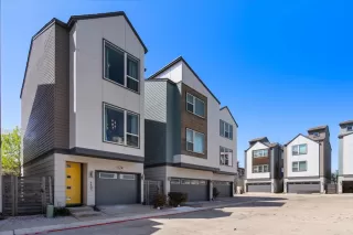 Photo #1: 7171004 Listing 