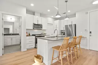 Photo #5: 7247117 Listing 