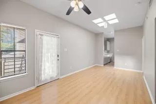 Photo #6: 7284178 Listing