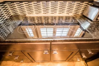 Photo #6: 7335136 Listing