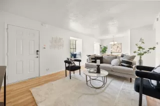 Photo #4: 7395540 Listing 