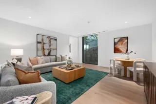 Photo #6: 7436420 Listing