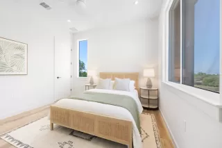 Photo #6: 7577367 Listing