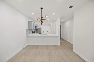 Photo #2: 7587387 Listing 