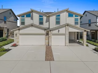 Photo #1: 7629298 Listing 