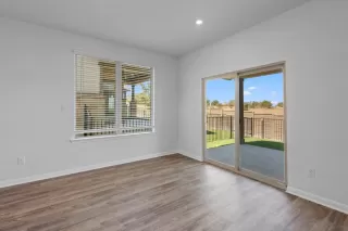 Photo #5: 7629298 Listing 