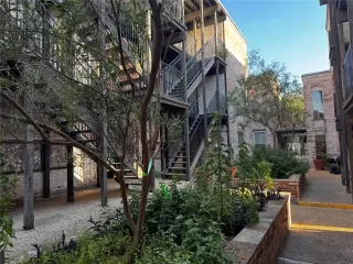 Photo #4: 7635884 Listing 