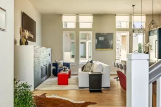 Photo #1: 7713492 Listing 