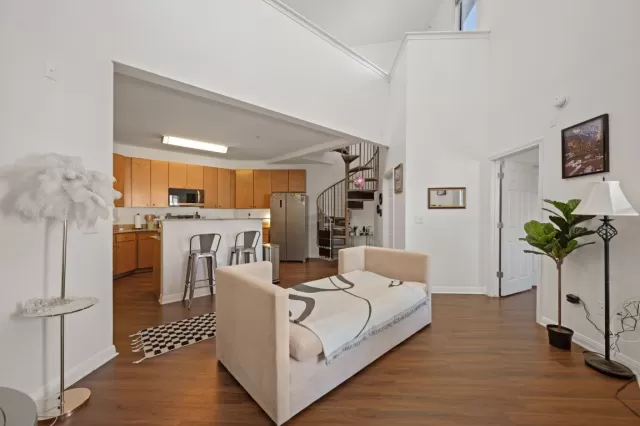 MLS: 7898757 Condo For Sale