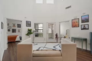 Photo #2: 7898757 Listing 