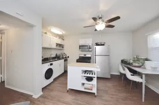 Photo #2: 8125183 Listing 