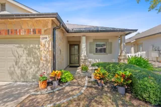 More Details about MLS # 8136243 : 6801 BECKETT RD 119R