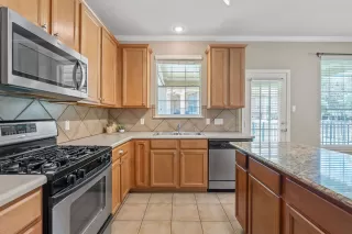 Photo #6: 8154094 Listing 