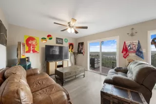 Photo #6: 8170719 Listing 