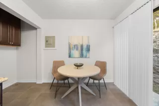 Photo #6: 8187720 Listing