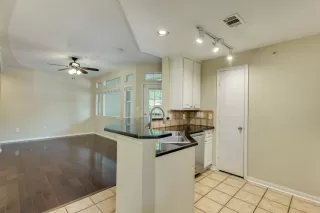 Photo #5: 8214322 Listing 