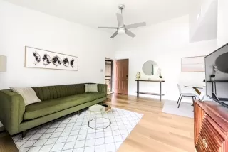 Photo #1: 8336374 Listing