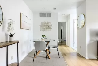 Photo #3: 8336374 Listing