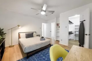 Photo #6: 8336374 Listing