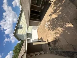 Photo #3: 8343278 Listing 