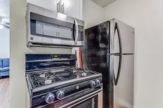 Photo #5: 8381368 Listing 