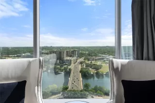 Photo #2: 8439386 Listing 