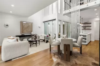 Photo #4: 8458124 Listing