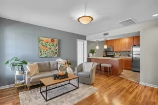 Browse active condo listings in ALLANDALE