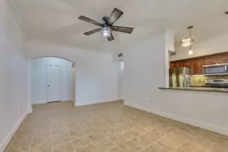 Photo #3: 8630411 Listing 