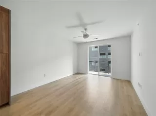 Photo #6: 8665038 Listing 