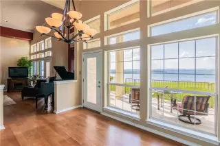 Photo #4: 8666022 Listing