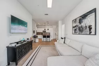 Photo #6: 8678184 Listing 