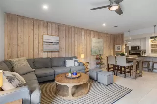 Photo #3: 8769752 Listing 