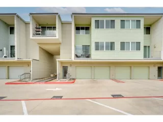 Photo #5: 8877738 Listing 