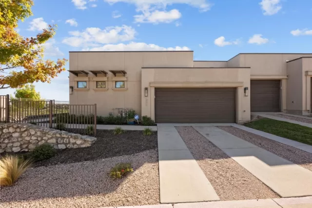 MLS: 8883609 Condo For Sale