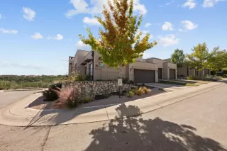 Photo #1: 8883609 Listing 