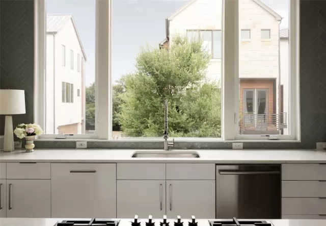 MLS: 9162540 Condo For Sale