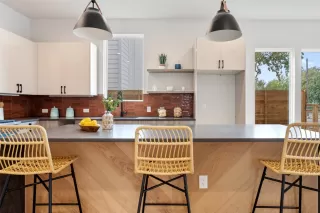 Photo #5: 9195643 Listing 