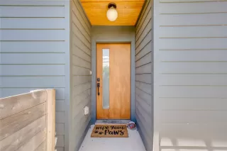 Photo #1: 9203626 Listing 