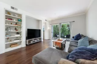 Photo #4: 9317417 Listing 