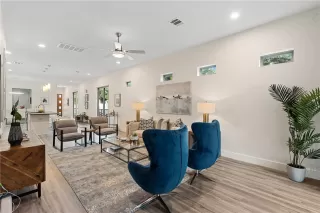 Photo #5: 9320514 Listing 