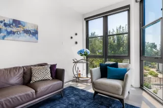 Photo #3: 9399511 Listing