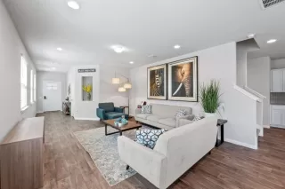 Photo #2: 9451019 Listing 