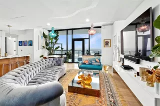 Photo #1: 9484202 Listing