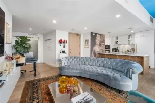 Photo #4: 9484202 Listing