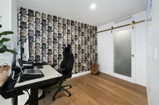 Photo #5: 9484202 Listing