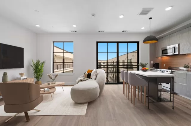 MLS: 9513833 Condo For Sale