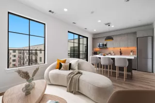 Photo #3: 9513833 Listing