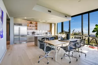 Photo #4: 9579139 Listing 